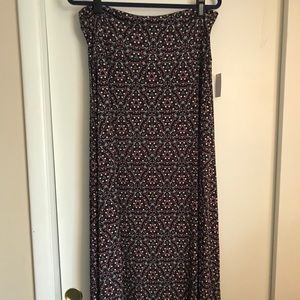 LuLaRoe maxi skirt. Soft and comfy.